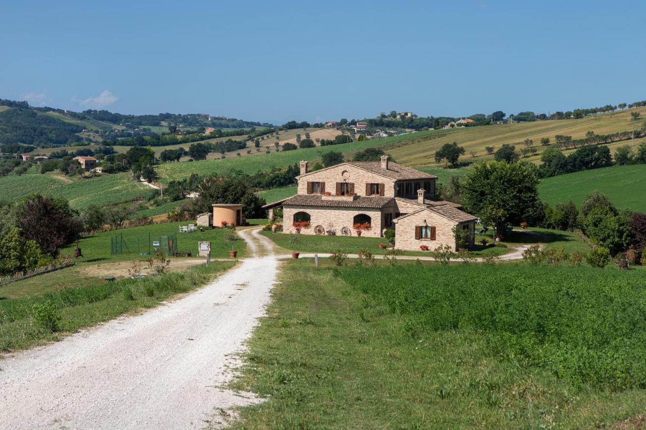 포텐차 피체나 Agriturismo Le Castella B&B 외부 사진