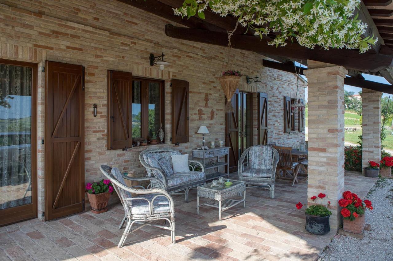 포텐차 피체나 Agriturismo Le Castella B&B 외부 사진