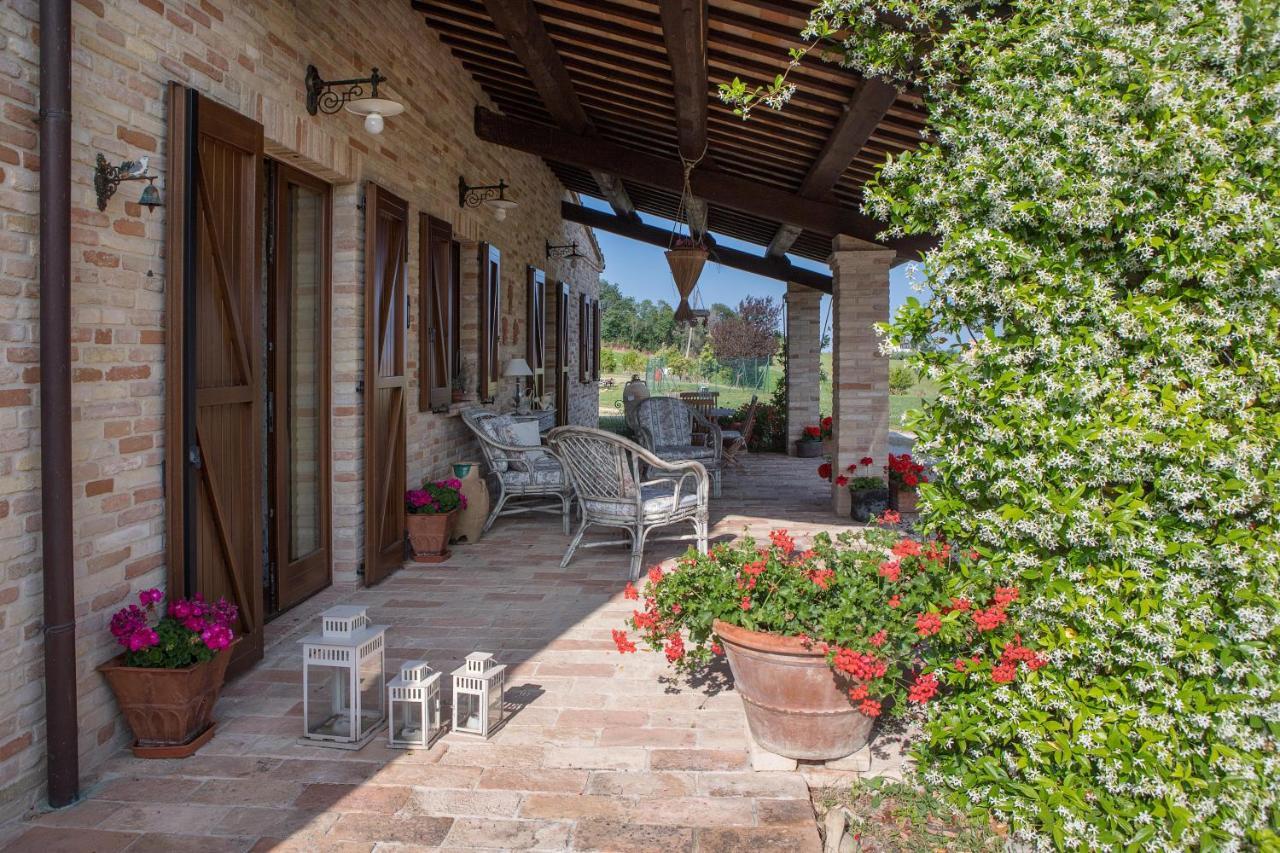 포텐차 피체나 Agriturismo Le Castella B&B 외부 사진
