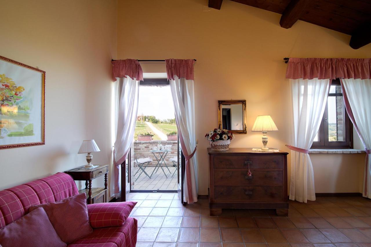 포텐차 피체나 Agriturismo Le Castella B&B 외부 사진