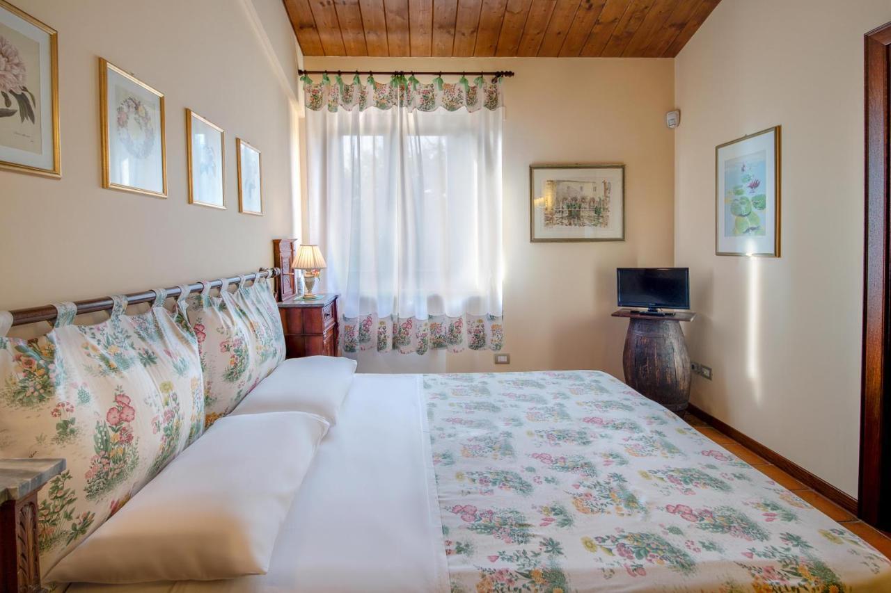 포텐차 피체나 Agriturismo Le Castella B&B 외부 사진